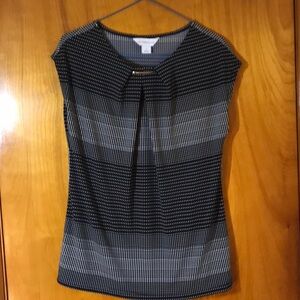 Woman’s Liz Claiborne sleeveless blouse